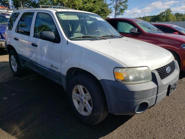 1FMYU95H65KC12161 - 2005 FORD ESCAPE WHITE photo 1