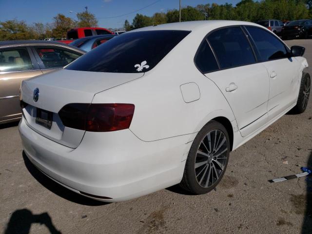 3VW2K7AJ4EM298007 - 2014 VOLKSWAGEN JETTA BASE WHITE photo 4
