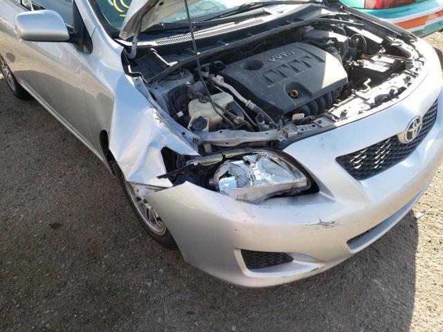 2T1BU4EEXAC320071 - 2010 TOYOTA COROLLA BA SILVER photo 9