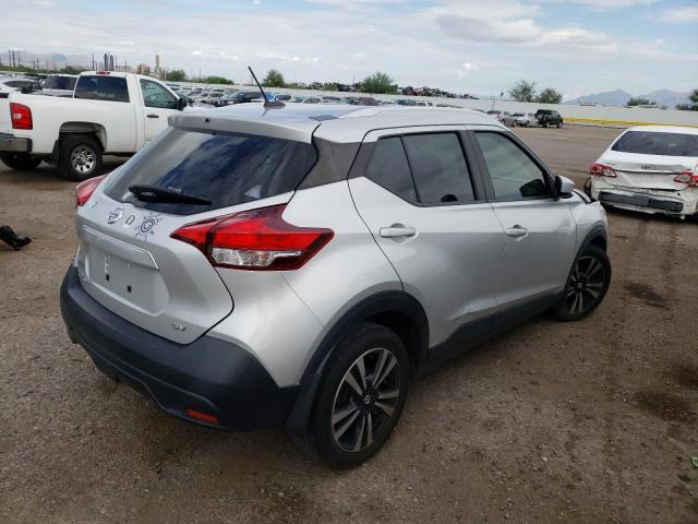 3N1CP5CU1KL499257 - 2019 NISSAN KICKS S SILVER photo 4