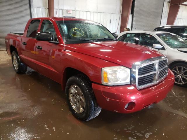 1D7HW48NX6S619376 - 2006 DODGE DAKOTA QUA BURGUNDY photo 1