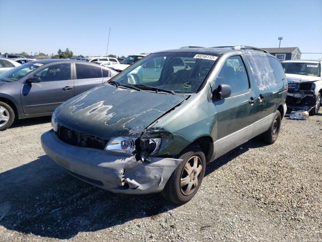 4T3ZF13C1YU286420 - 2000 TOYOTA SIENNA LE GREEN photo 2