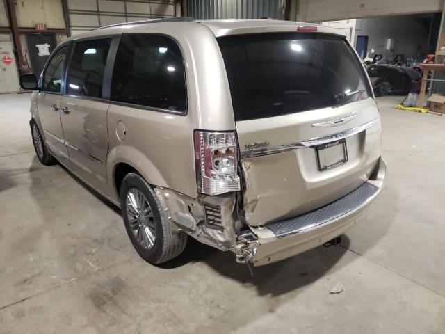 2C4RC1CG7FR521132 - 2015 CHRYSLER TOWN AND C GOLD photo 3