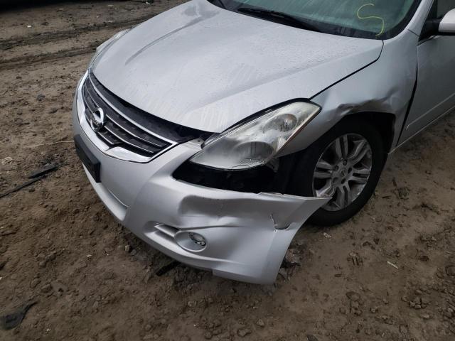 1N4AL2AP3AN542853 - 2010 NISSAN ALTIMA BAS SILVER photo 9