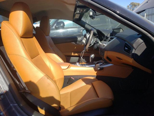 WBALM7C53DE385237 - 2013 BMW Z4 SDRIVE3 GRAY photo 5