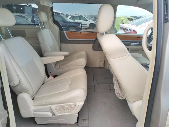 2A8HR64X58R824539 - 2008 CHRYSLER TOWN & COU BEIGE photo 6