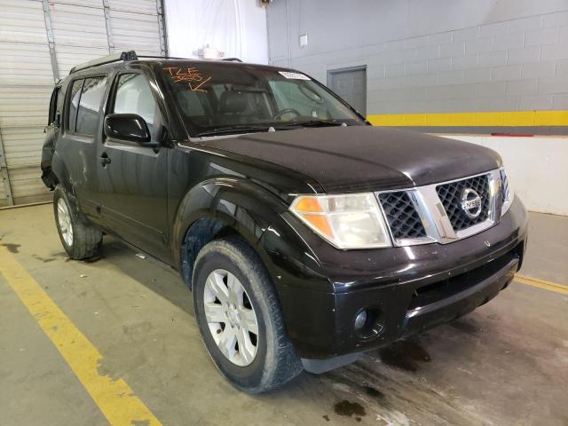 5N1AR18W15C759413 - 2005 NISSAN PATHFINDER BLACK photo 1