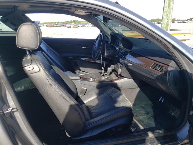 WBAKF9C57DE859854 - 2013 BMW 335 XI GRAY photo 5