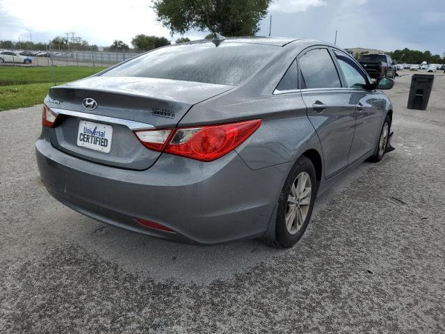 5NPEB4AC2CH393832 - 2012 HYUNDAI SONATA GLS GRAY photo 4