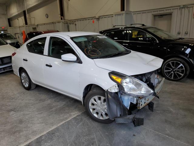 3N1CN7AP3GL911779 - 2016 NISSAN VERSA S WHITE photo 1