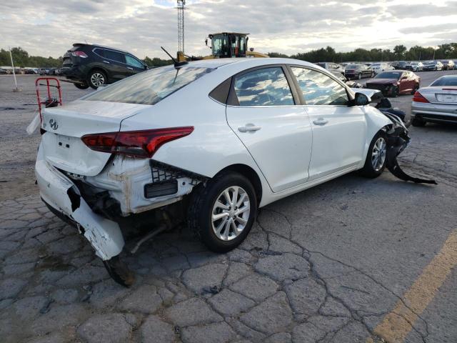 3KPC24A39KE047125 - 2019 HYUNDAI ACCENT SE WHITE photo 4