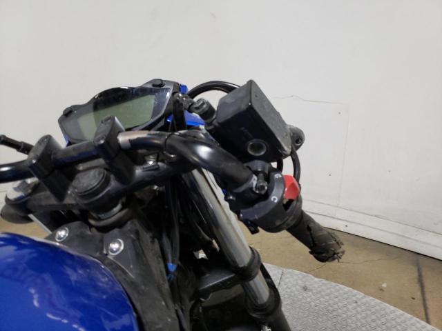 JS1VP55A2J2100004 - 2018 SUZUKI SV650 BLUE photo 9