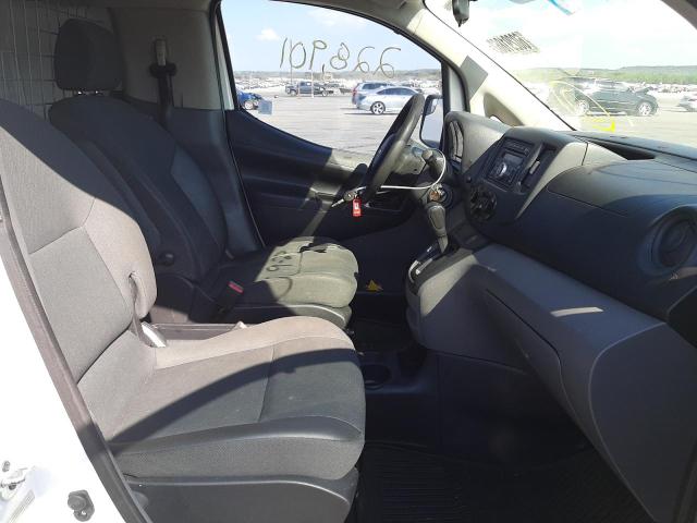 3N63M0ZN6FK701141 - 2015 CHEVROLET CITY EXPRE WHITE photo 5