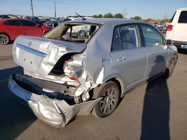 3N1BC11E28L457703 - 2008 NISSAN VERSA S SILVER photo 4