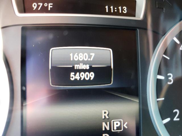 SJKCH5CR6HA024318 - 2017 INFINITI QX30 BASE BROWN photo 8