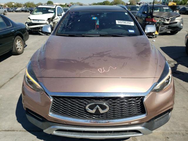 SJKCH5CR6HA024318 - 2017 INFINITI QX30 BASE BROWN photo 9
