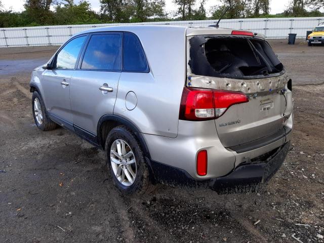 5XYKTCA63FG562983 - 2015 KIA SORENTO LX SILVER photo 3