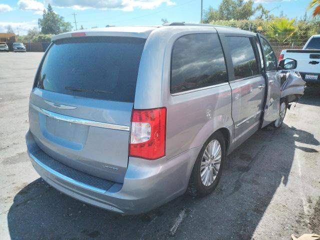 2C4RC1GG0DR758083 - 2013 CHRYSLER TOWN & COU SILVER photo 4