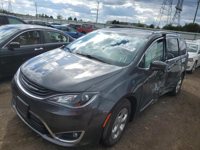 2C4RC1L70JR236670 - 2018 CHRYSLER PACIFICA H GRAY photo 2