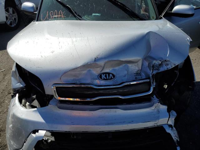 KNDJN2A24E7714889 - 2014 KIA SOUL SILVER photo 7