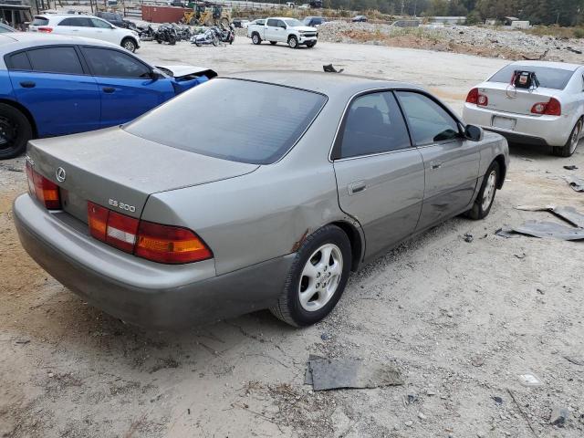 JT8BF28G5X5065880 - 1999 LEXUS ES 300 GRAY photo 4