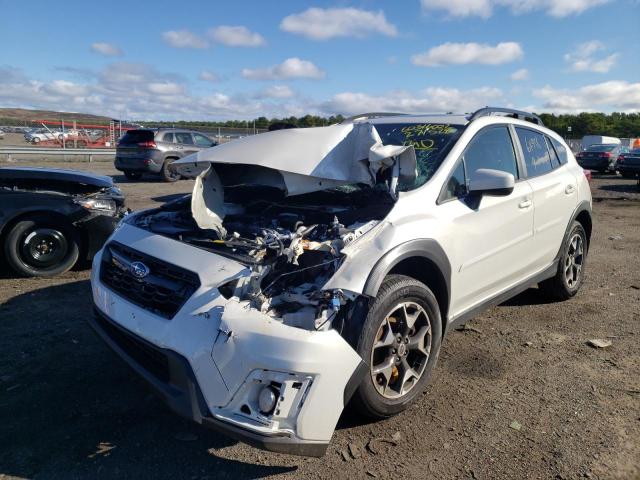 JF2GTACC5JH271528 - 2018 SUBARU CROSSTREK WHITE photo 2