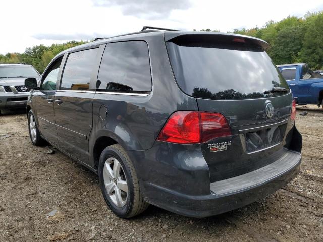 2V4RW3DG4BR695015 - 2011 VOLKSWAGEN ROUTAN SE CHARCOAL photo 3