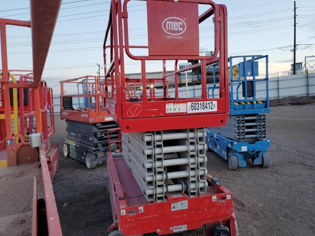 16700713 - 2019 MEC LIFT RED photo 1