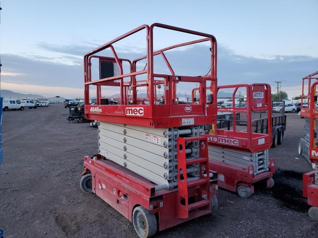 16700713 - 2019 MEC LIFT RED photo 3