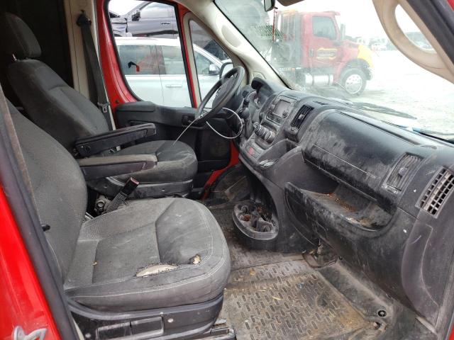 3C6TRVDG8JE131099 - 2018 RAM PROMASTER RED photo 5