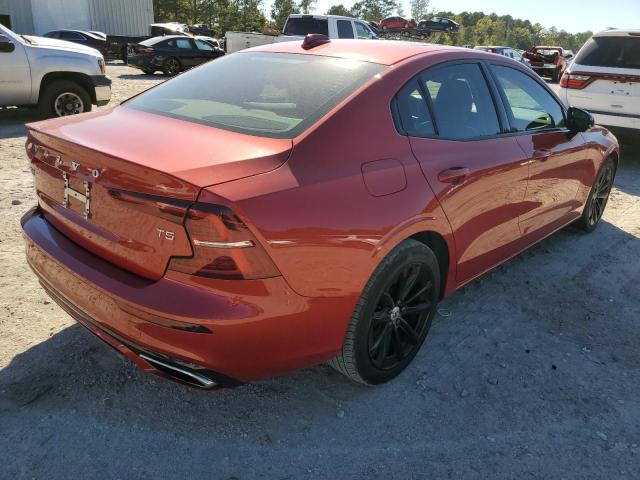 7JR102FZ3MG108326 - 2021 VOLVO S60 T5 R-D RED photo 4