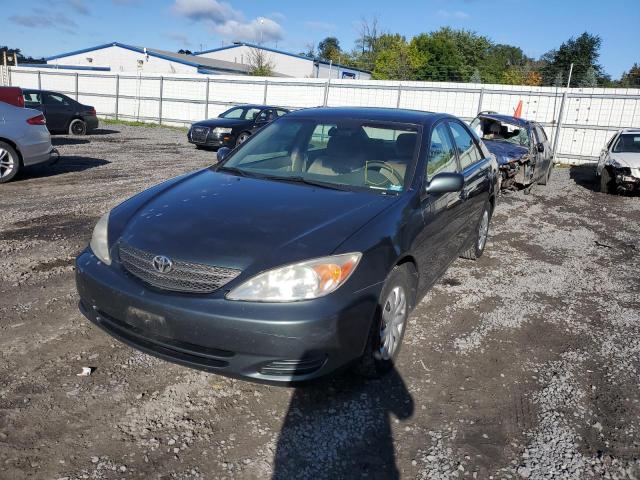 4T1BE32K13U217575 - 2003 TOYOTA CAMRY LE GREEN photo 2