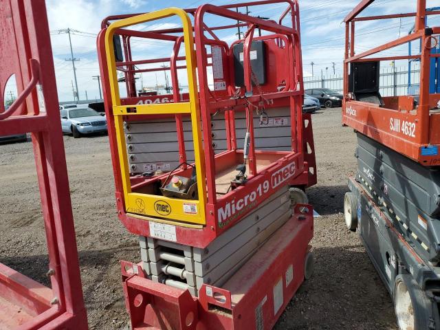 16916388 - 2022 MEC LIFT RED photo 4