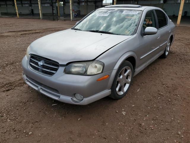 JN1CA31A11T303035 - 2001 NISSAN MAXIMA GXE SILVER photo 2