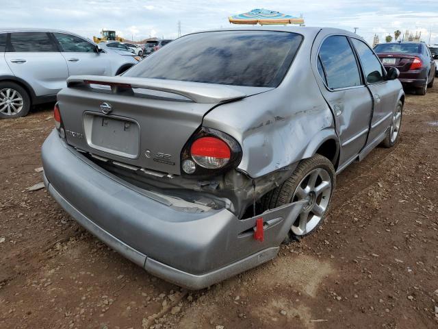 JN1CA31A11T303035 - 2001 NISSAN MAXIMA GXE SILVER photo 4