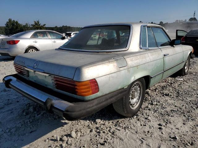 10702412013775 - 1976 MERCEDES-BENZ 107 GREEN photo 4