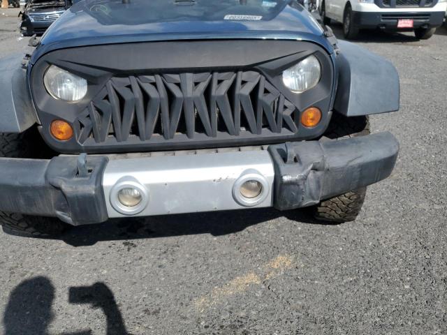 1J4FA24167L173918 - 2007 JEEP WRANGLER X GRAY photo 9