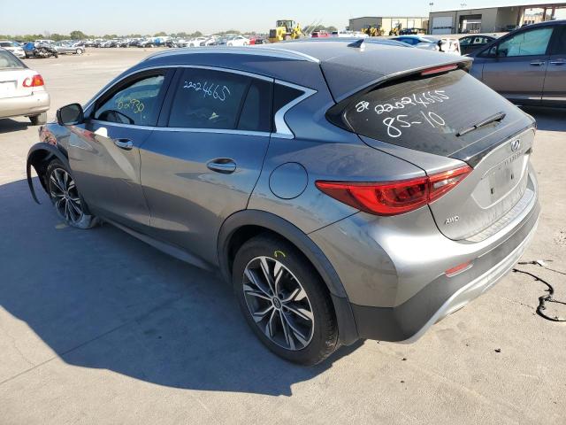 SJKCH5CR6JA052285 - 2018 INFINITI QX30 PURE GRAY photo 3