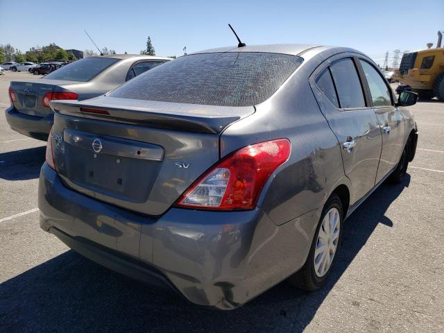 3N1CN7AP8HL828902 - 2017 NISSAN VERSA S GRAY photo 4