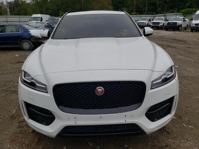 SADCL2BV4HA894586 - 2017 JAGUAR F-PACE R - WHITE photo 9