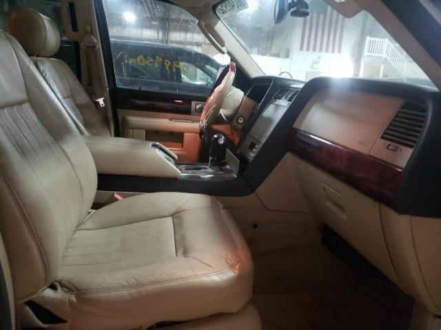 5LMFU285X5LJ20915 - 2005 LINCOLN NAVIGATOR 金色 照片 5