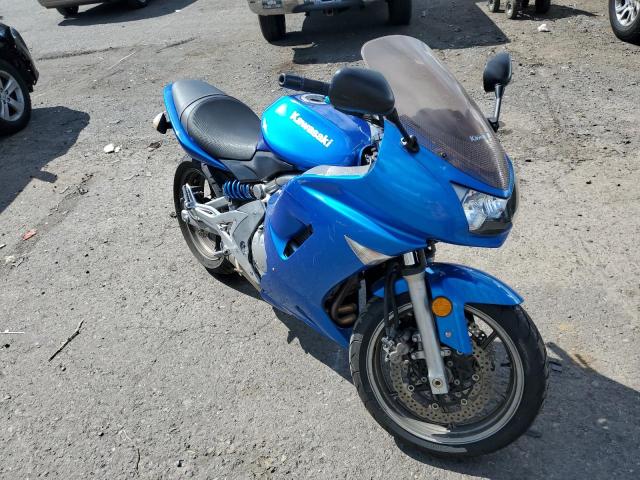 JKAEXEA137A030100 - 2007 KAWASAKI EX650 A Mavi foto 1
