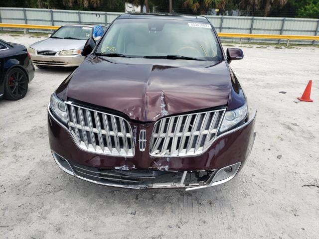 2LMHJ5AT2BBJ51493 - 2011 LINCOLN MKT PURPLE photo 9