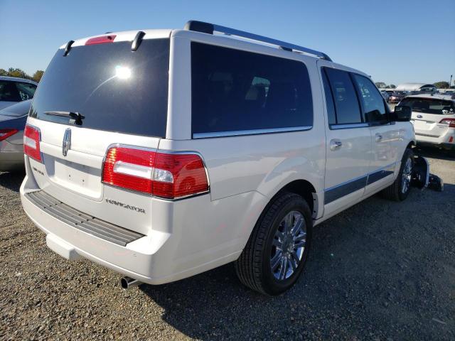 5LMJJ3H50AEJ02818 - 2010 LINCOLN NAVIGATOR WHITE photo 4