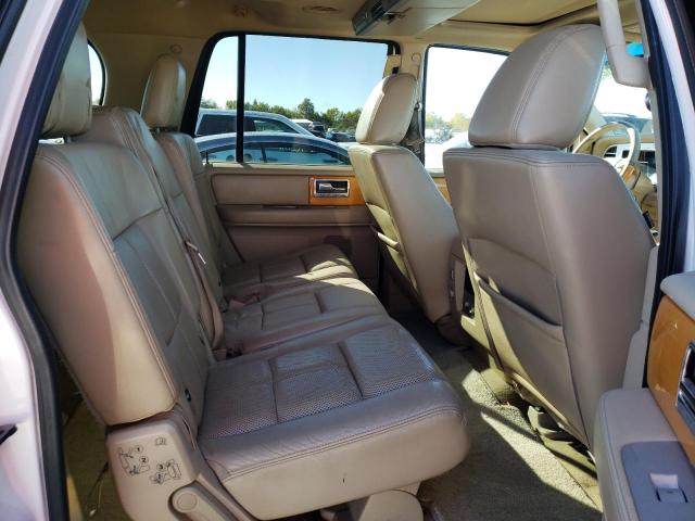 5LMJJ3H50AEJ02818 - 2010 LINCOLN NAVIGATOR WHITE photo 6
