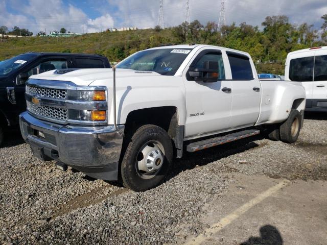 1GC4KVCY1KF143775 - 2019 CHEVROLET SILVERADO WHITE photo 2