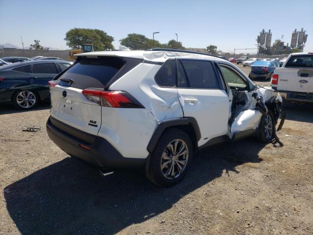 JTMB6RFV5ND523366 - 2022 TOYOTA RAV4 XLE P WHITE photo 4