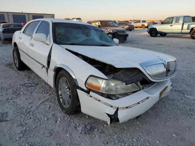 2LNBL8CV8AX623421 - 2010 LINCOLN TOWN CAR S WHITE photo 1