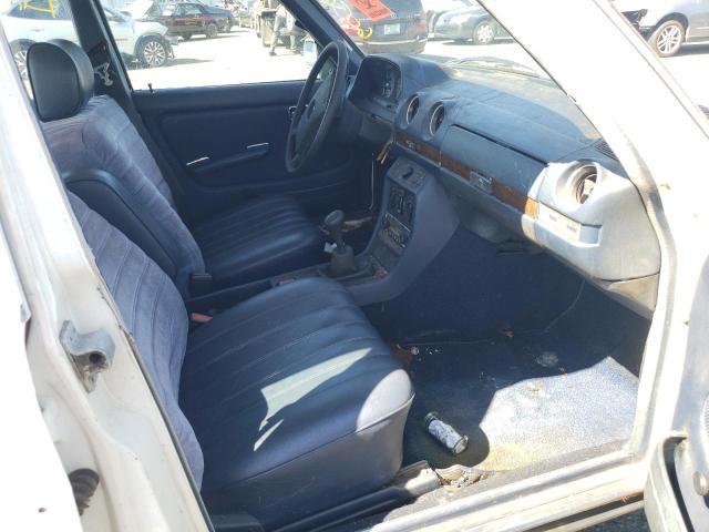 12312310130552 - 1979 MERCEDES-BENZ 240D WHITE photo 5