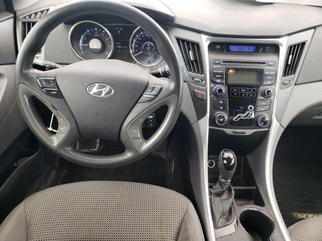 5NPEB4AC9CH485570 - 2012 HYUNDAI SONATA GLS SILVER photo 9